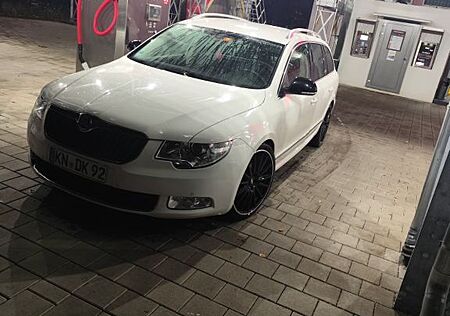 Skoda Superb 2.0 TSI DSG Elegance Combi Elegance