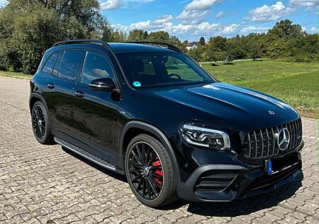 Mercedes-Benz GLB 35 AMG Mercedes-AMG GLB 35