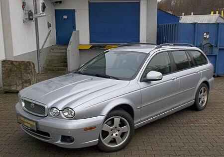 Jaguar X-Type ESTATE 2.2 D Classic Automatic