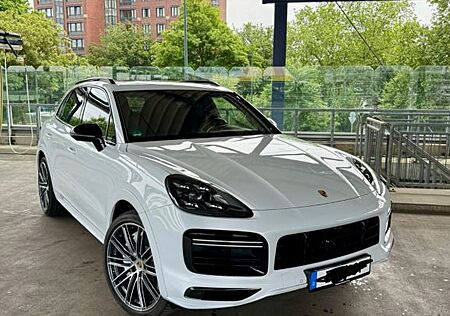 Porsche Cayenne TURBO, CARBON,BURMESTER, APPROVED