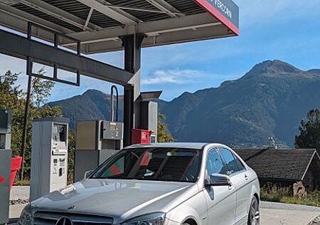 Mercedes-Benz C 200 CGI Automatik Avantgarde