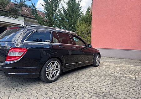 Mercedes-Benz C 180 CGI T BlueEFFICIENCY AMG Automatik
