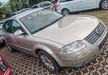 VW Passat Volkswagen 1.8 T Comfortline. Automatik. TÜV NEU