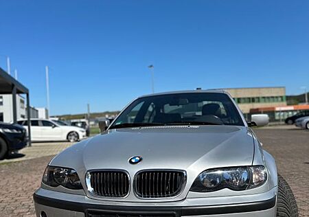 BMW 318i Top Ausstattung 8-Fach BESCHREIBUNG LESEN