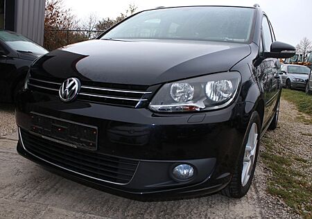 VW Touran Volkswagen 1,2TSI Comfor. KlimaSitzh.Navi Ahk 122TKm