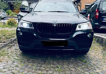 BMW X3 xDrive / Black & Night