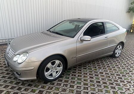 Mercedes-Benz CL 200 Kompressor Sport 6 Gang Top TüV 26