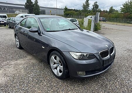 BMW 325i Coupe * Leder* * PDC*