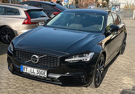 Volvo S90 T8 AWD Ultimate Dark-360°-HeadUp-Luft-Pano