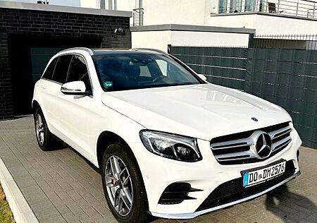 Mercedes-Benz 220 AMG - Tip Top - GLC d 4MATIC Autom