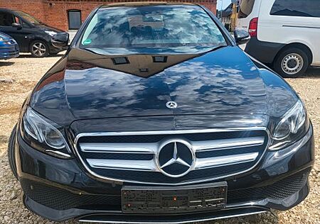Mercedes-Benz E 200 E 200d AVANTGARDE Autom. AVANTGARDE