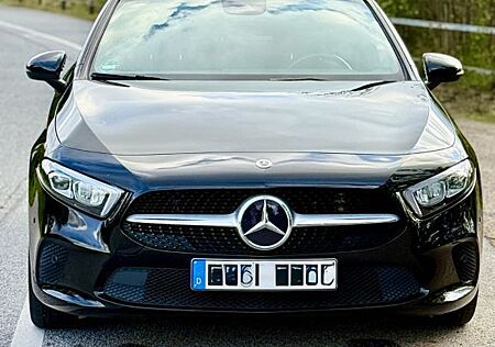Mercedes-Benz A 220 A220d*STANDHEIZUNG*GARANTIE*LED*PROGRESSIVE*NAVI