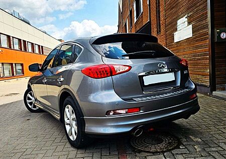 Infiniti EX35