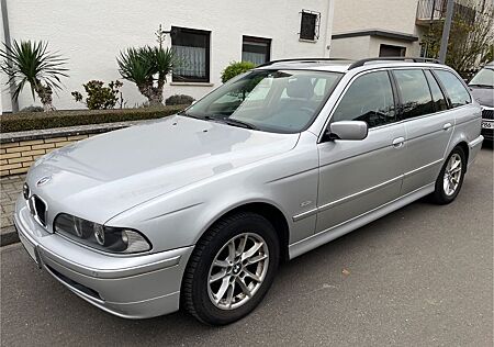 BMW 525i A Exclusive touring