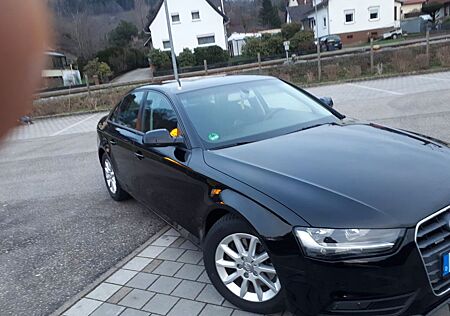 Audi A4 2.0 TDI 140kW quattro Ambition Ambition