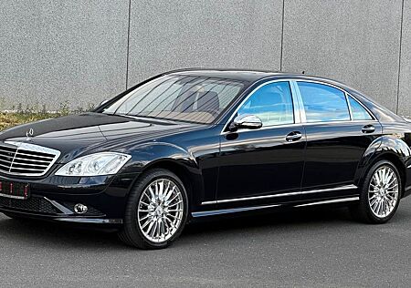 Mercedes-Benz S 500 4matic L /AMG Paket/2. Hand /s. gepflegt!