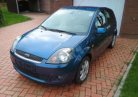 Ford Fiesta 1,4 16V Ghia Ghia