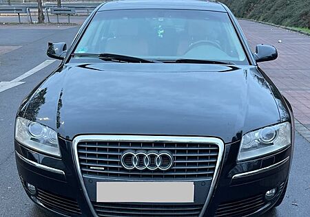 Audi A8 4.2 TDI tiptronic quattro -