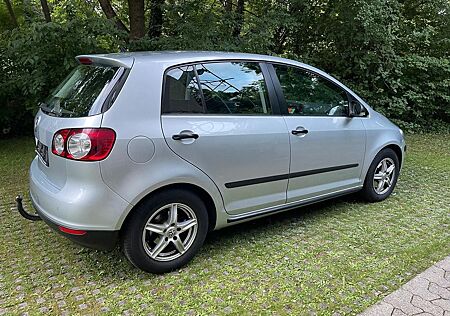 VW Golf Plus Volkswagen 1.6 115-PS FSI Trendline Automatik AHK