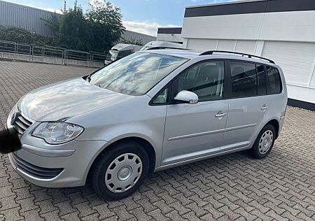 VW Touran Volkswagen 1.6,Servo,Klima,7 Sitze