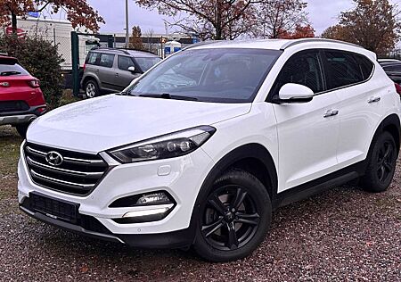 Hyundai Tucson Premium 4WD Aut.Navi RfKamera Xenon Leder