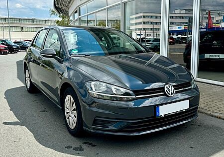 VW Golf Volkswagen VII Lim.Trendline /Tempomat/Navi/MOTOR NEU!