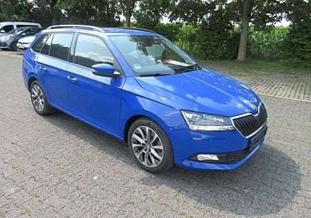 Skoda Fabia CLEVER Combi 1.0 TSI DSG NAVI AHK ALU APS