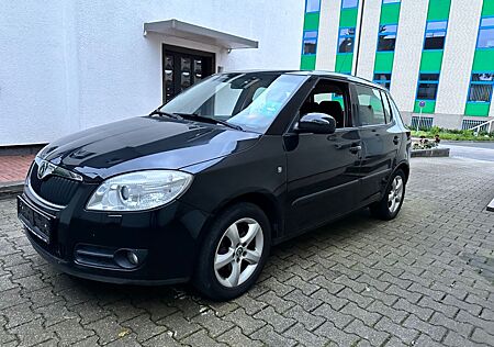 Skoda Fabia 1.6l Elegance Tiptronic Inspektion NEU AHK