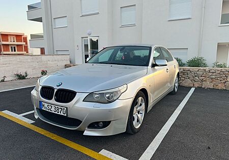 BMW 523i - E60