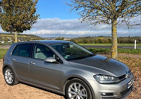 VW Golf Volkswagen 1.4 TSI BMT Highline Highline silber/grau