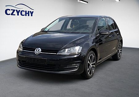 VW Golf Volkswagen VII 1,6 l TDI DSG LOUNGE+NAVI+XENON