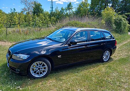 BMW 320d xDrive Touring Edition Exclusive Editio...