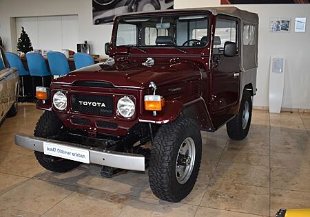 Toyota Land Cruiser FJ40