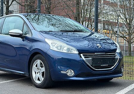 Peugeot 208 Allure Leder Navi LED Klima