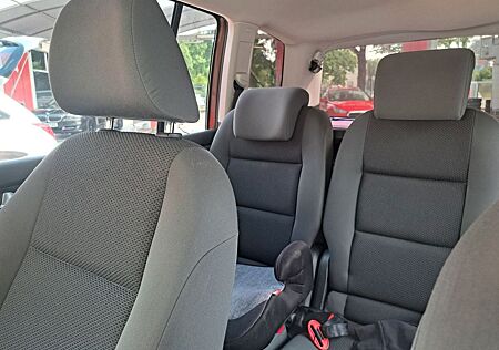 VW Touran Volkswagen 1.6 TDI Style Sty