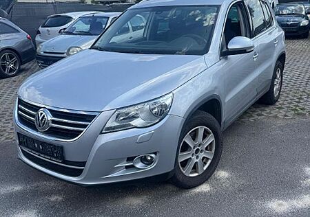 VW Tiguan Volkswagen 2.0 TDI 4MOTION *SCHECKHEFT *TÜV 11/2026
