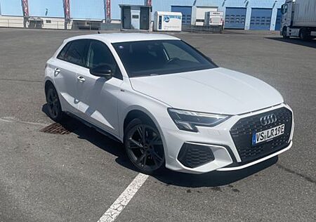 Audi A3 40 e-tron S tronic design Sportback design