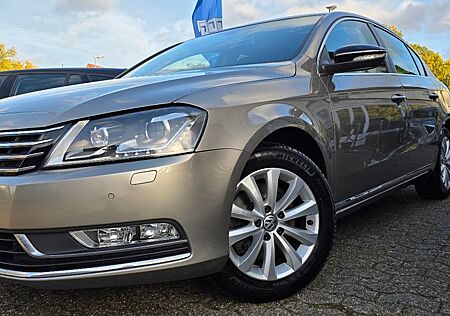 VW Passat gebraucht kaufen VW Passat Volkswagen Lim. Business Edition DSG Navi Bi-Xenon