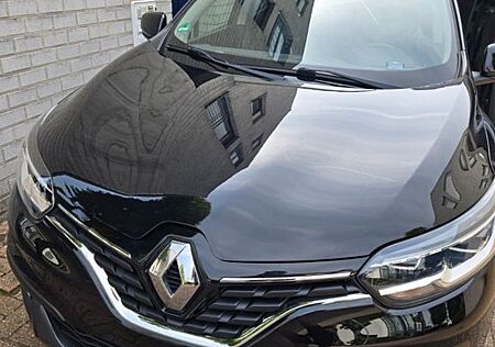Renault Kadjar Bose Edition viel NEU und Zubehör