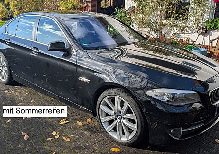 BMW 520dA NAVI, LEDER, KLIMA, XENON, HUD, GSHD
