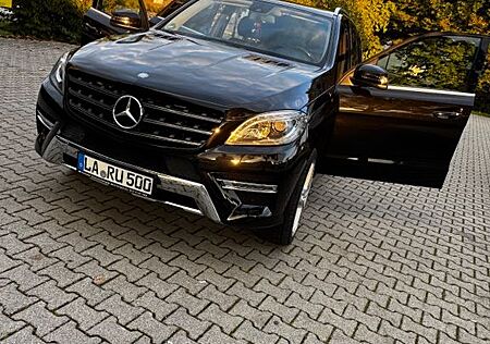 Mercedes-Benz ML 350 BlueTEC 4MATIC -