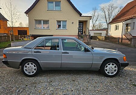 Mercedes-Benz 190