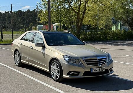 Mercedes-Benz E 500 V8 RWD high option low mileage