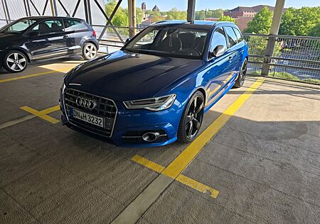 Audi S6 4.0 TFSI quattro S tronic Avant -