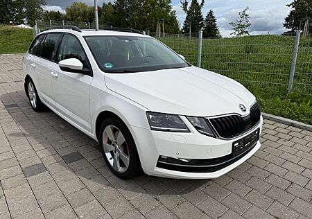 Skoda Octavia Combi Style DSG/PANO/NAVI