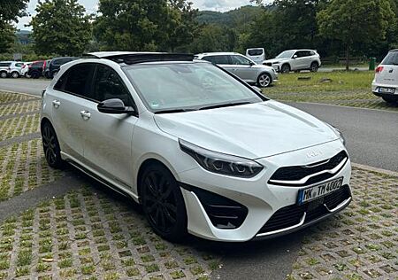 Kia Cee'd Ceed 1.5 T-GDI DCT Platinum Edition GT Line