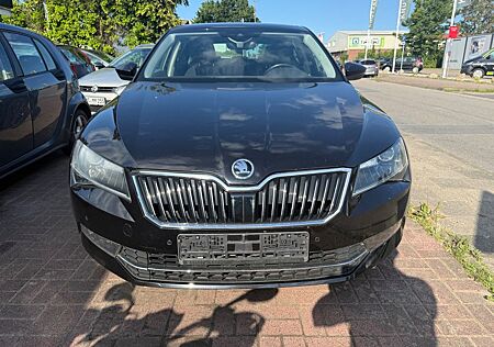 Skoda Superb 1.6 TDI DSG Style Style
