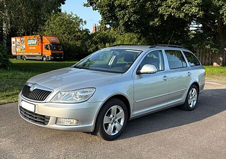 Skoda Octavia TUV 04/27*Apple CarPlay