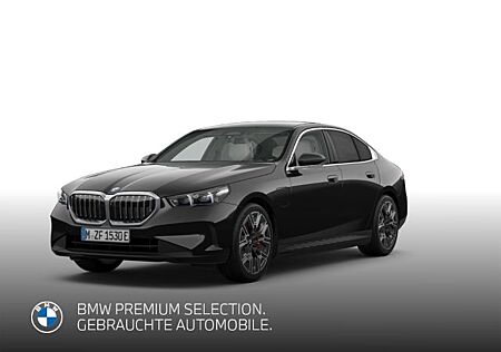 BMW 550 e xDrive Limousine M-SportPRO Panorama B&W
