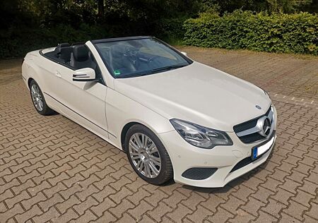 Mercedes-Benz E 200 Cabriolet Aut. Designo LED Navi Leder Airscarf